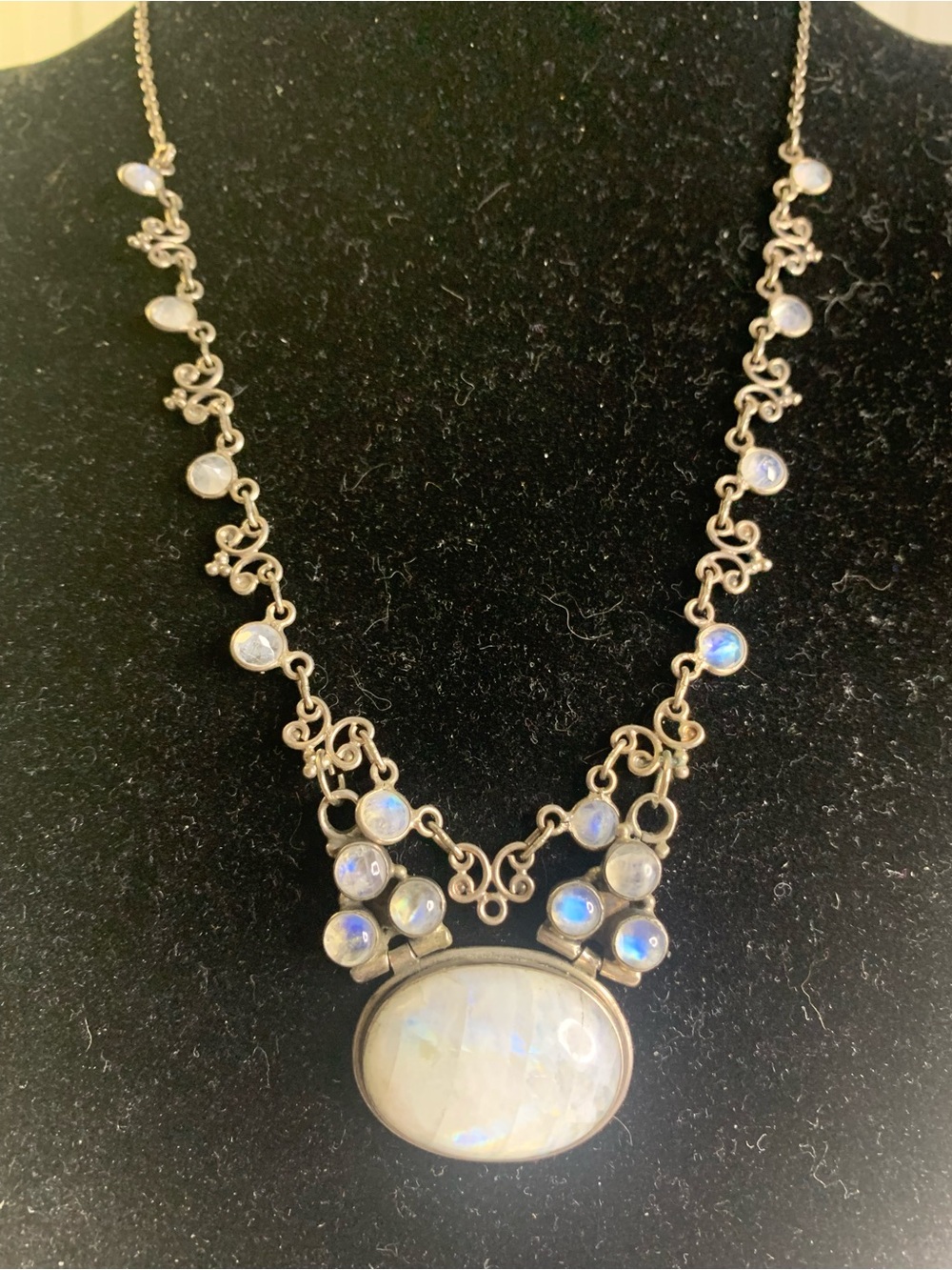 Vintage Sterling Silver Necklace - Iridescent White Moonstone Pendant Necklace